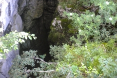 Obilježavanje 75 godina od velike bitke na Sutjesci - Posjetać Korićkoj jami